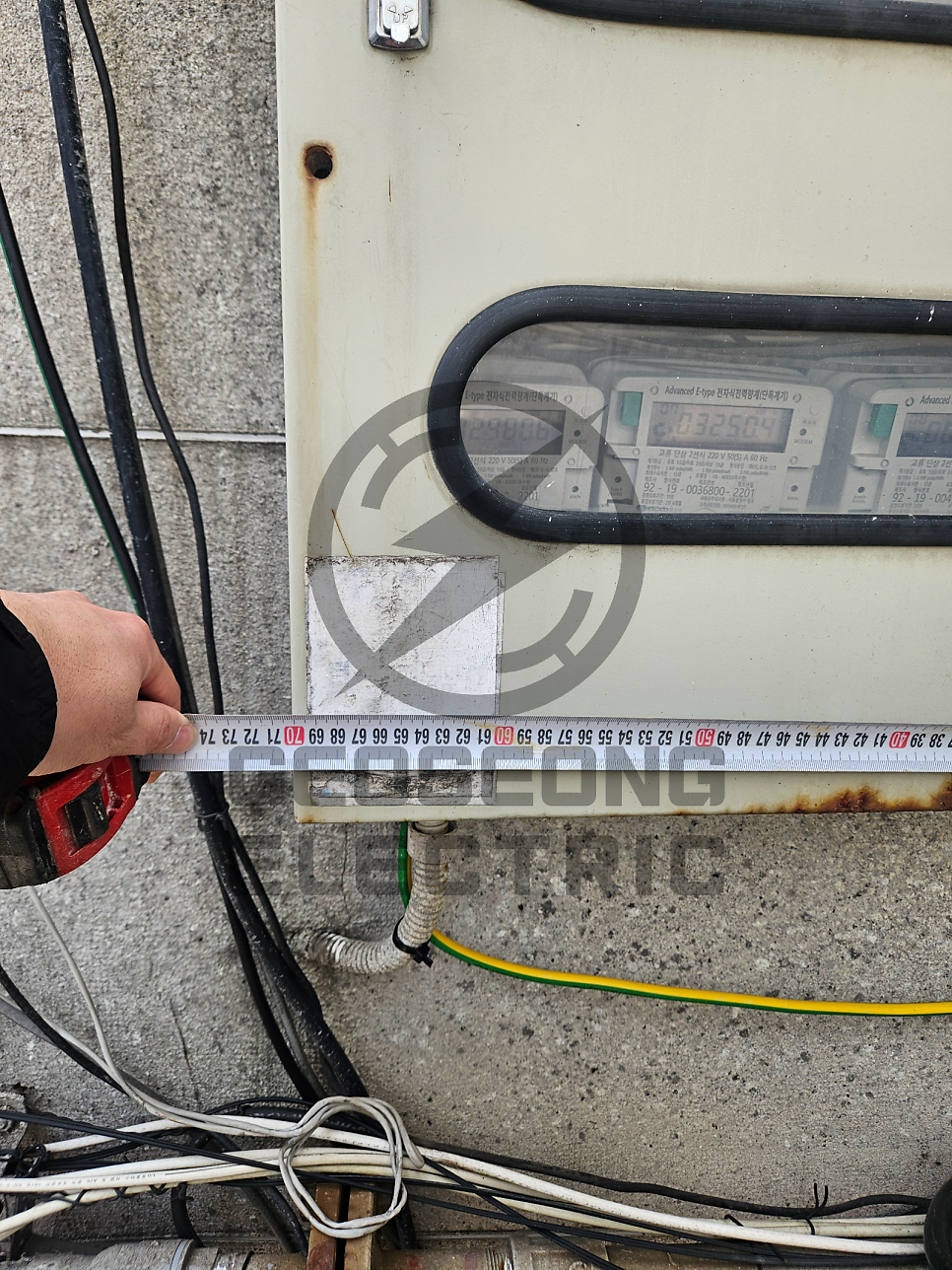 건물 인입선 및 계량기함 교체 공사 시공 사진 6