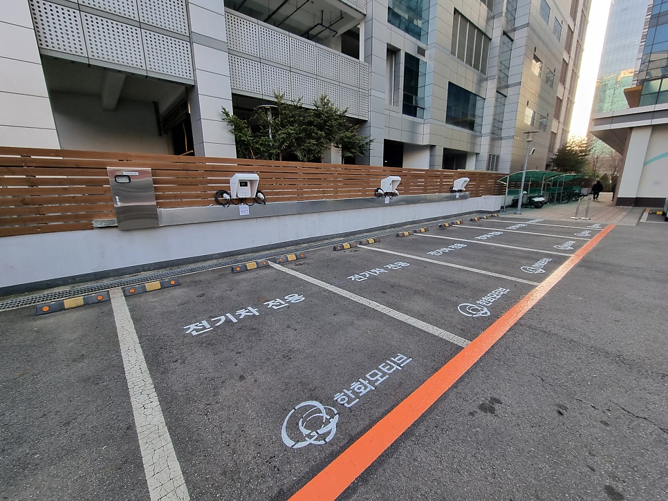 회사 및 사옥 전기차 충전기 설치 공사 시공 사진 13