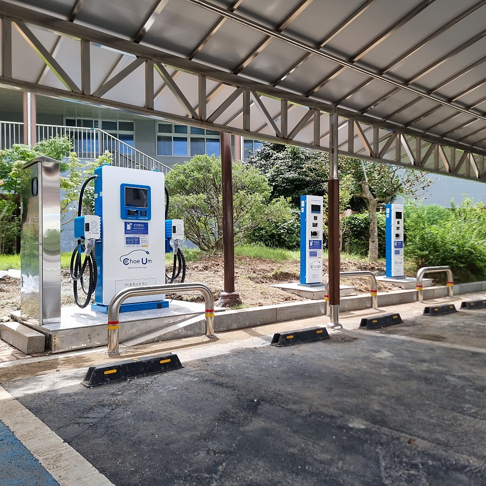 학교 및 관공서 전기차 충전기 설치 공사 시공 사진 3