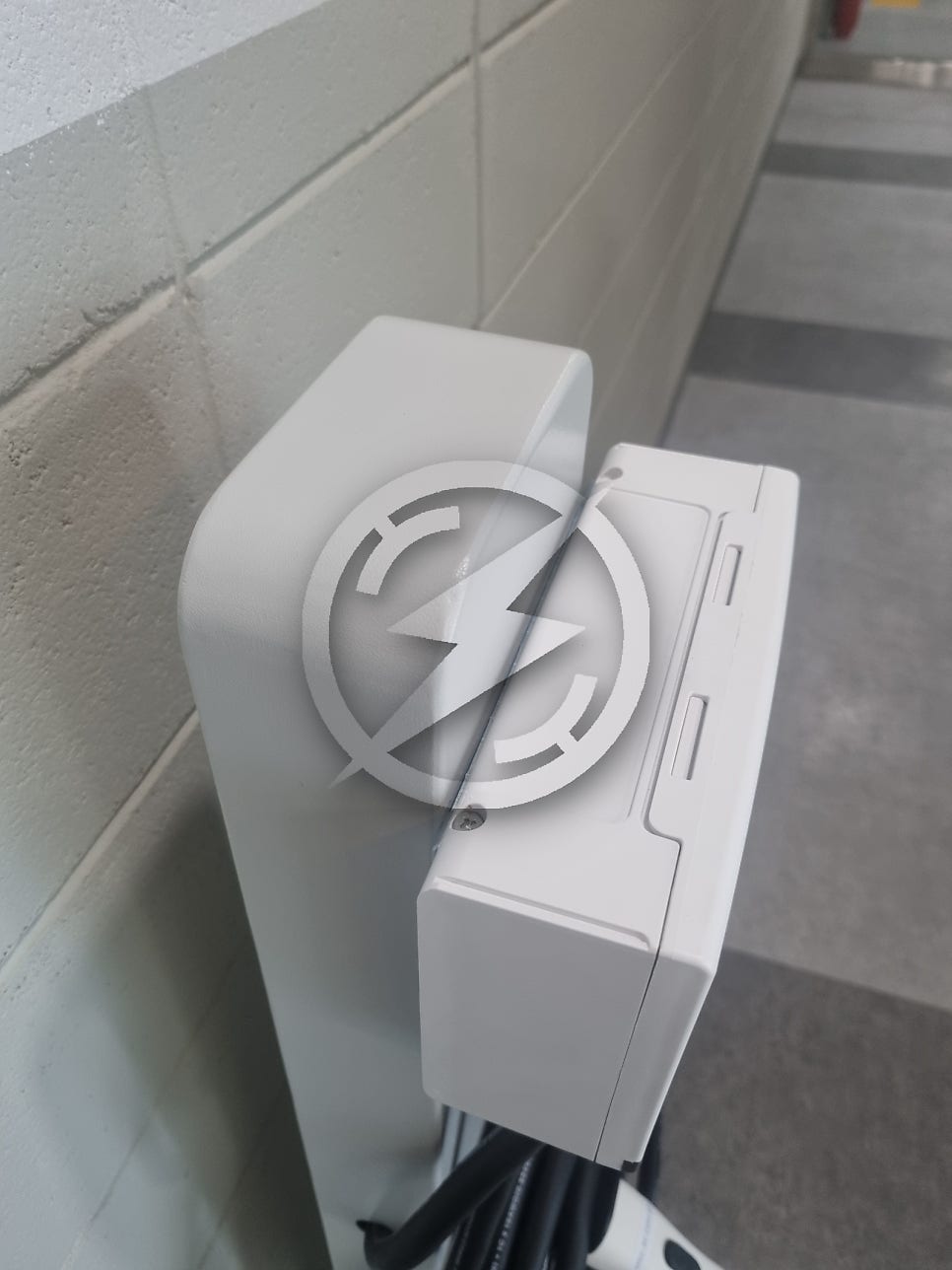 완속 7kW 전기차 충전기 설치 공사 시공 사진 9