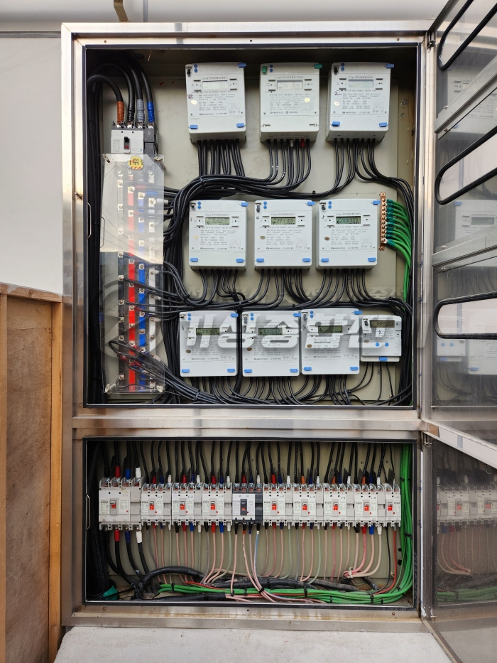 신사동 상가건물 전기 증설 및 인입선 교체 공사 시공 사진 10