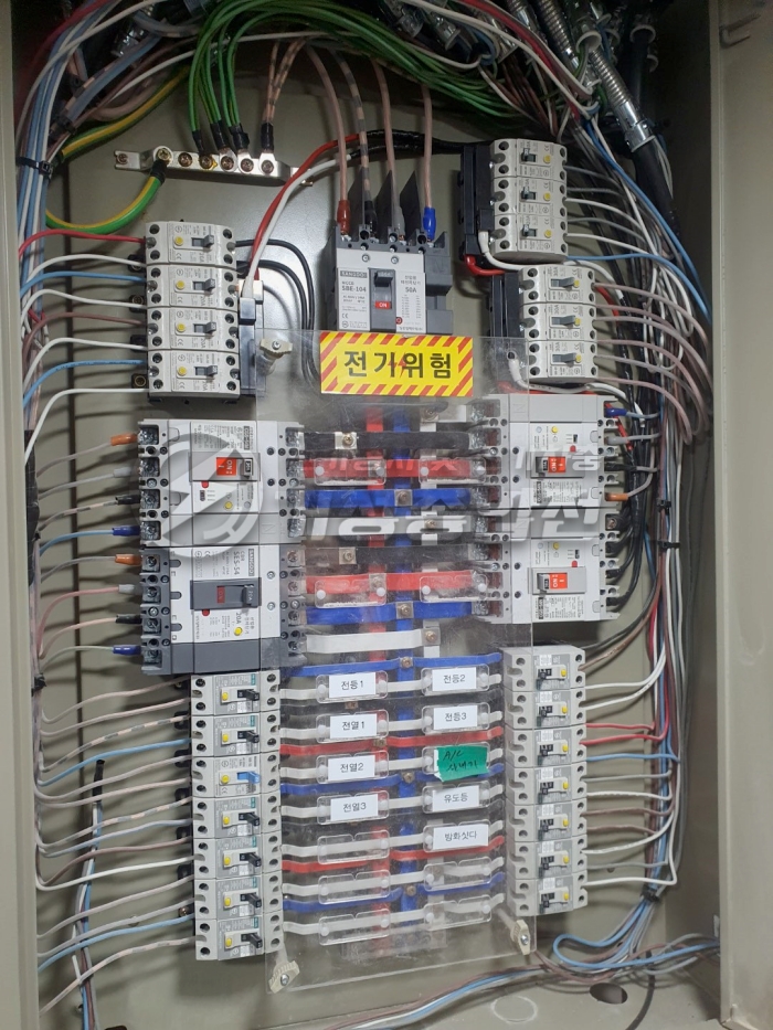 신사동 상가건물 전기 증설 및 인입선 교체 공사 시공 사진 14