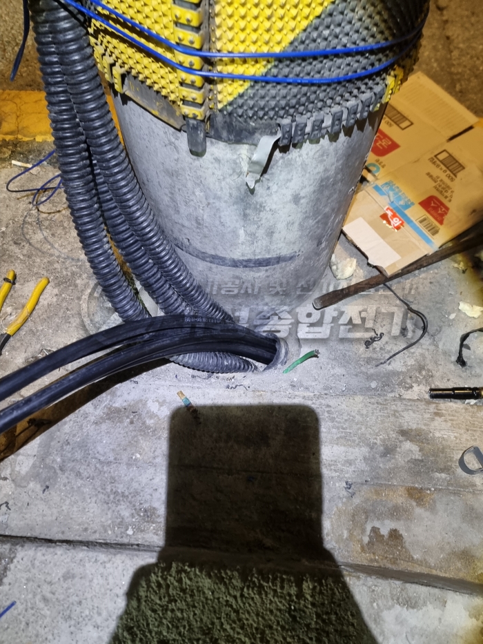 신사동 상가건물 전기 증설 및 인입선 교체 공사 시공 사진 4