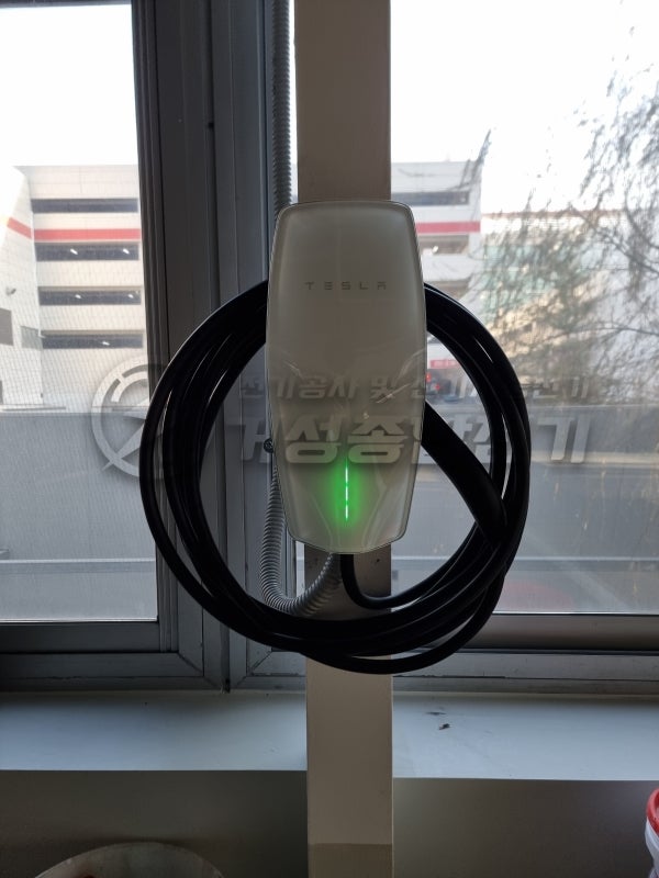 서초 폭스바겐 서비스센터 테슬라 월커넥터 설치 공사 시공 사진 9