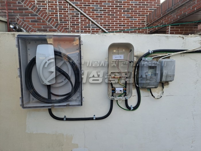 부산 사설 주차장 테슬라 월커넥터 설치 공사 시공 사진 6