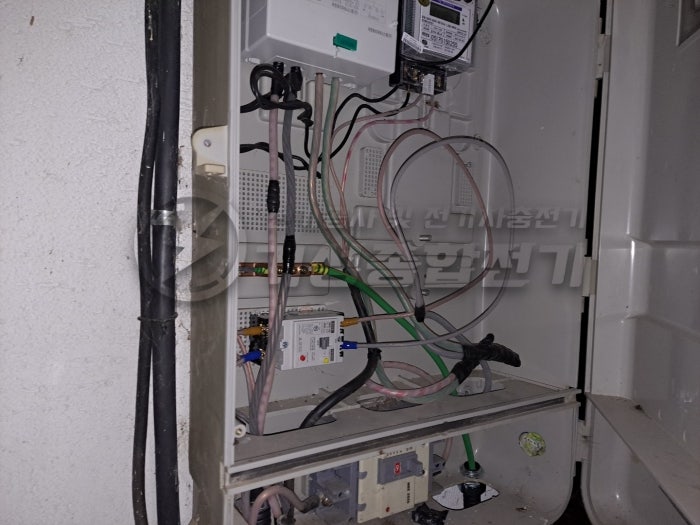 경남 산청 단독주택 테슬라 월커넥터 설치 공사 시공 사진 7