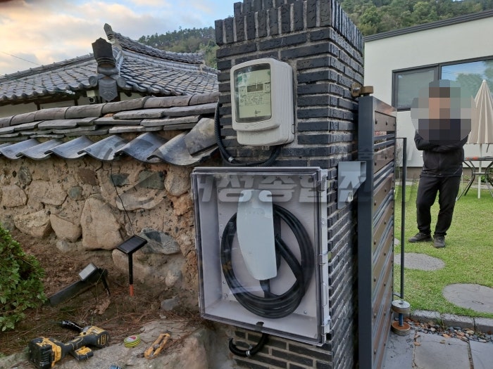 울산 단독주택 테슬라 전기차충전기 설치 공사 시공 사진 10