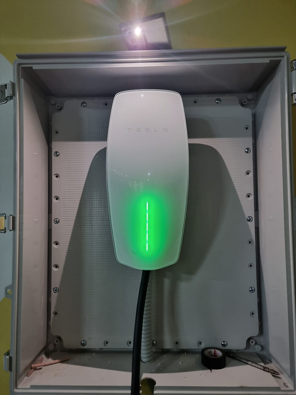 수원 상가 지하주차장 테슬라 월커넥터 설치 공사 시공 사진 11