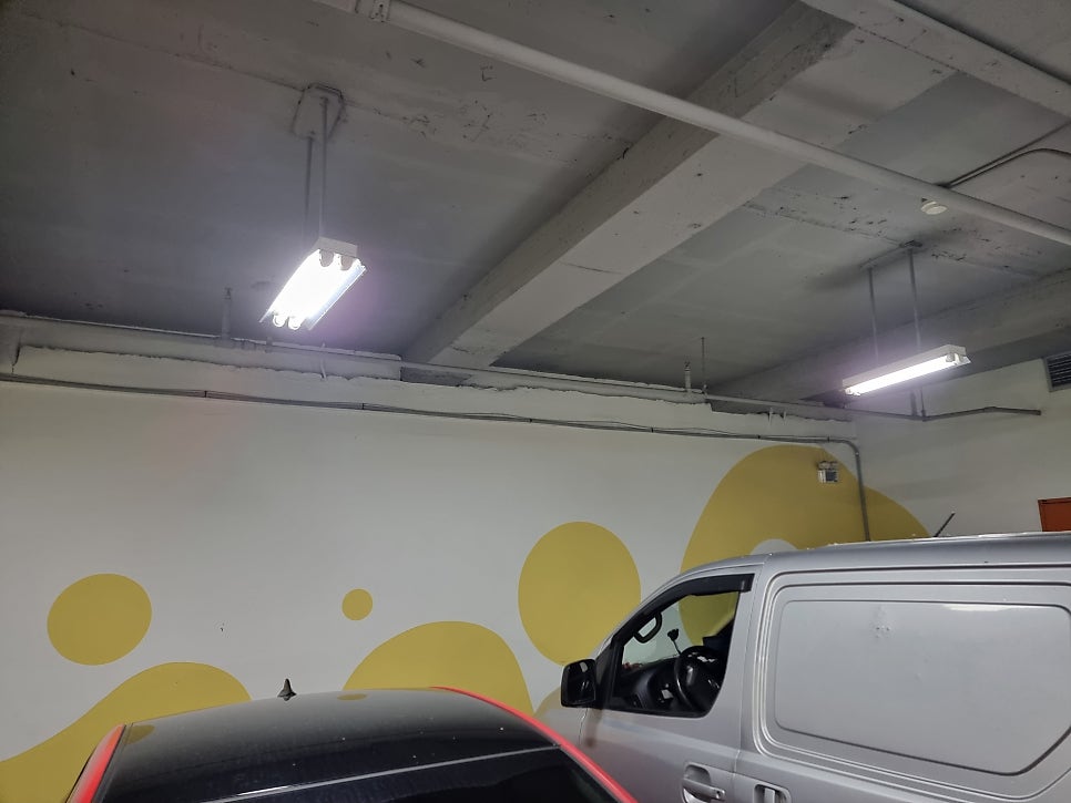 수원 상가 지하주차장 테슬라 월커넥터 설치 공사 시공 사진 7