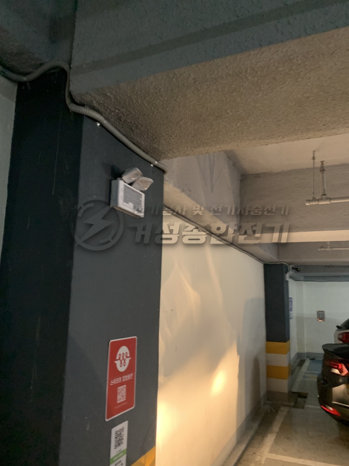 김해 상가건물 테슬라 월커넥터 11kW 설치 공사 시공 사진 10