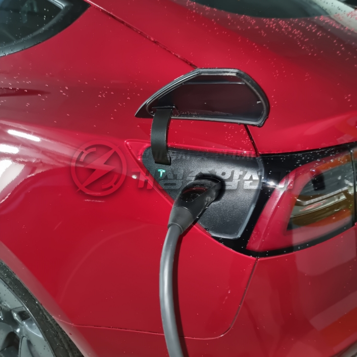 김해 상가건물 테슬라 월커넥터 11kW 설치 공사 시공 사진 12