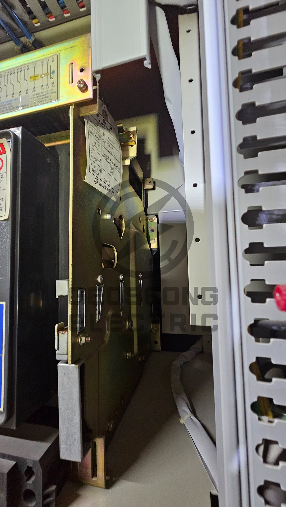 고압 수전설비 ACB AISS 유지보수 공사 시공 사진 13