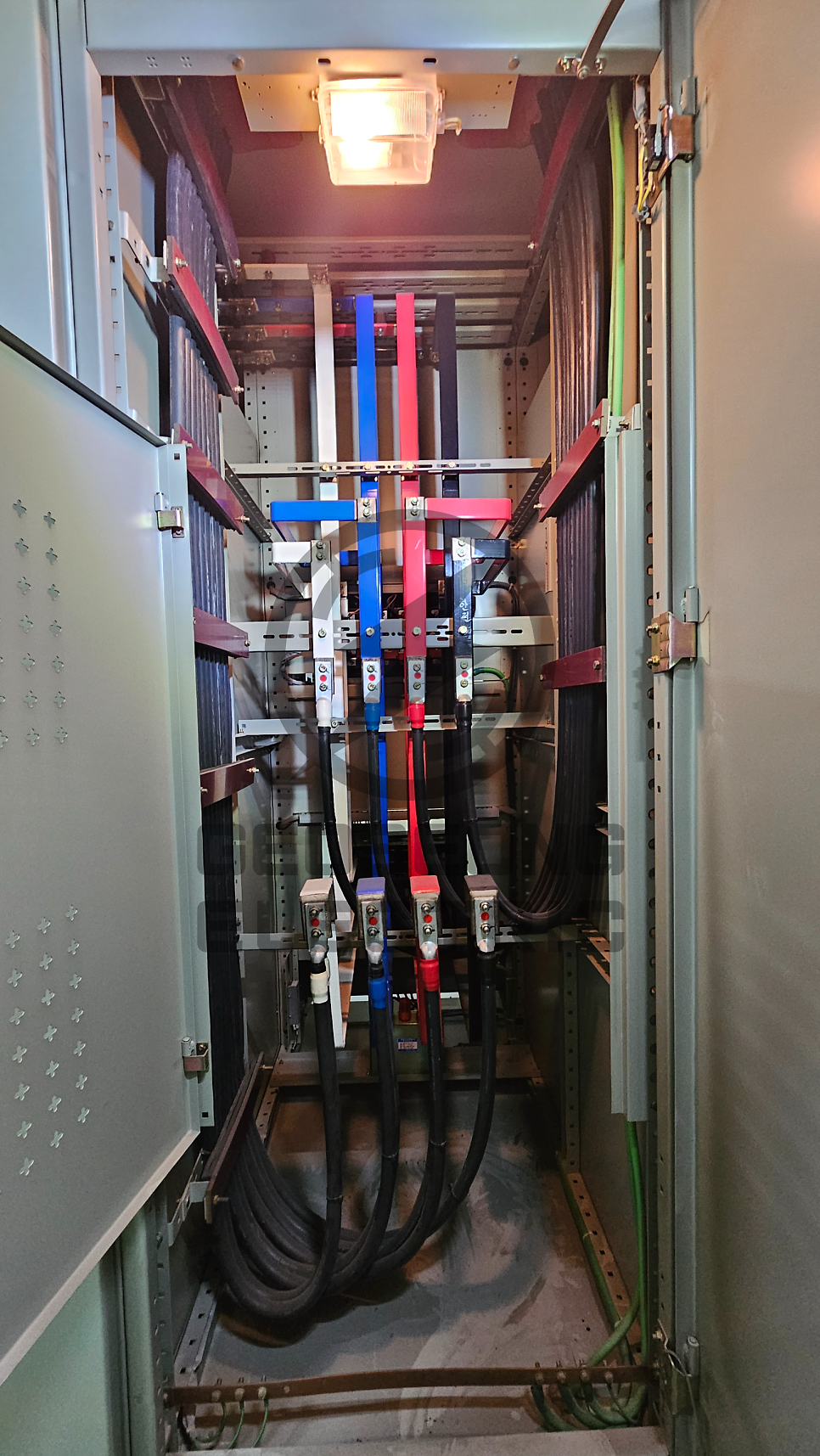 고압 수전설비 ACB AISS 유지보수 공사 시공 사진 16