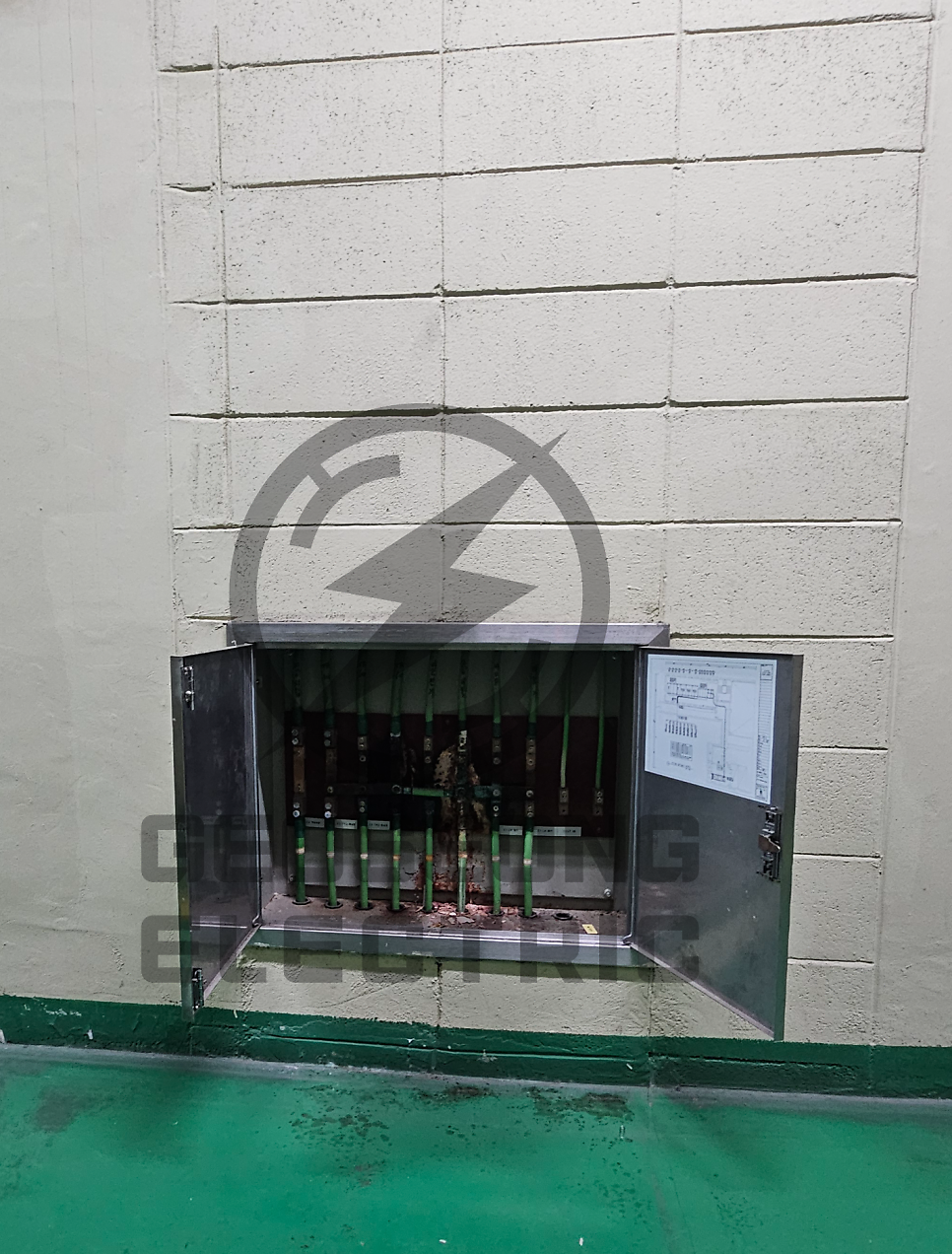 고압 수전설비 ACB AISS 유지보수 공사 시공 사진 24