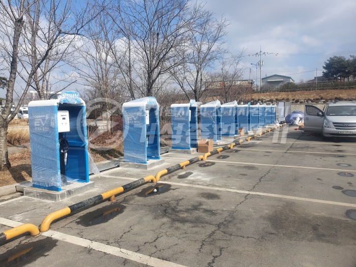 평택 물류센터 비공용 완속 EV충전기 설치 공사 시공 사진 18