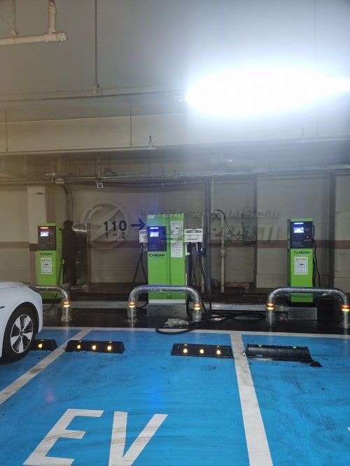 전기차 급속충전기 설치 공사 시공 사진 11