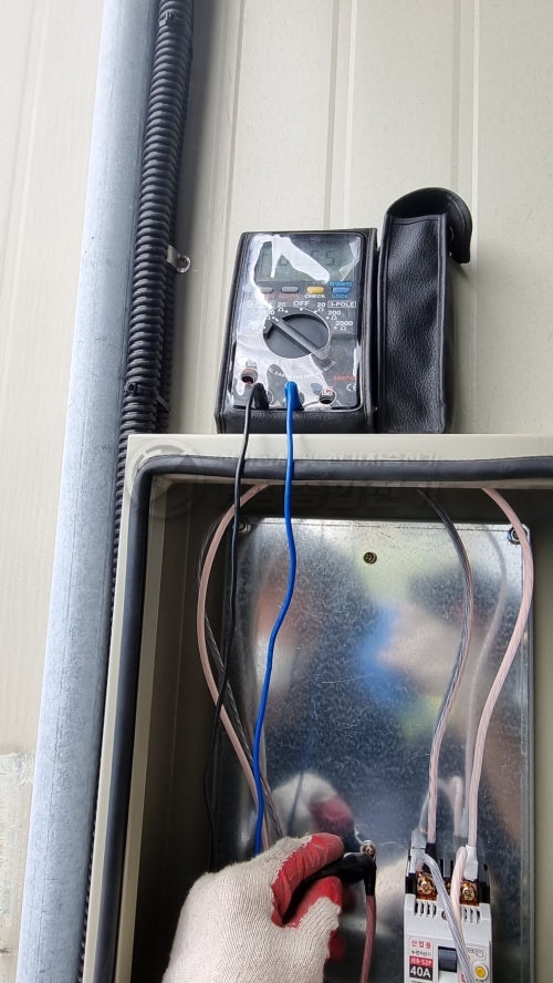 이태원동 테슬라 월커넥터 스탠드 설치 공사 시공 사진 10