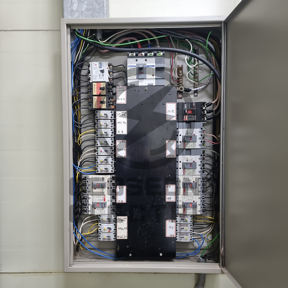 건물 차단기 교체 시공 공사 시공 사진 13