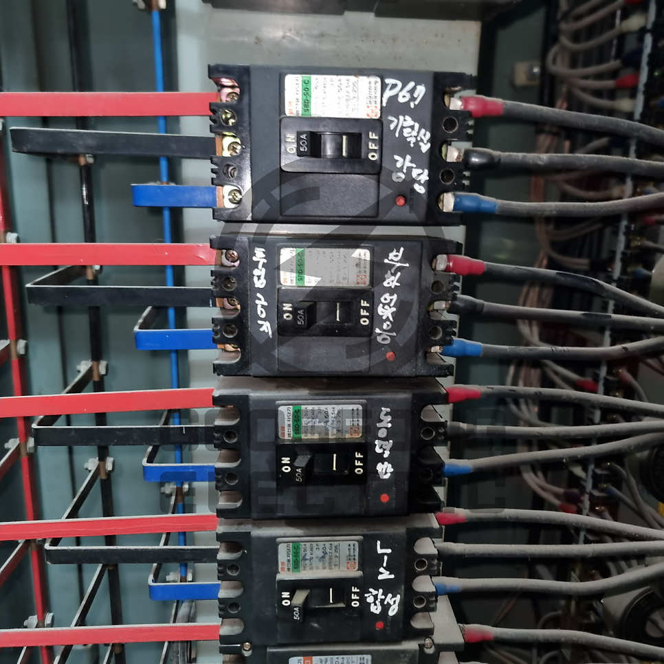 건물 차단기 교체 시공 공사 시공 사진 4