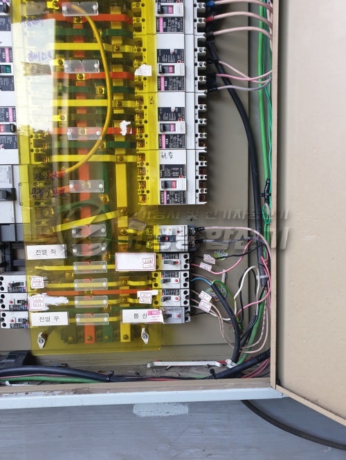 화성시 공장 전기차 충전기 설치 공사 시공 사진 3