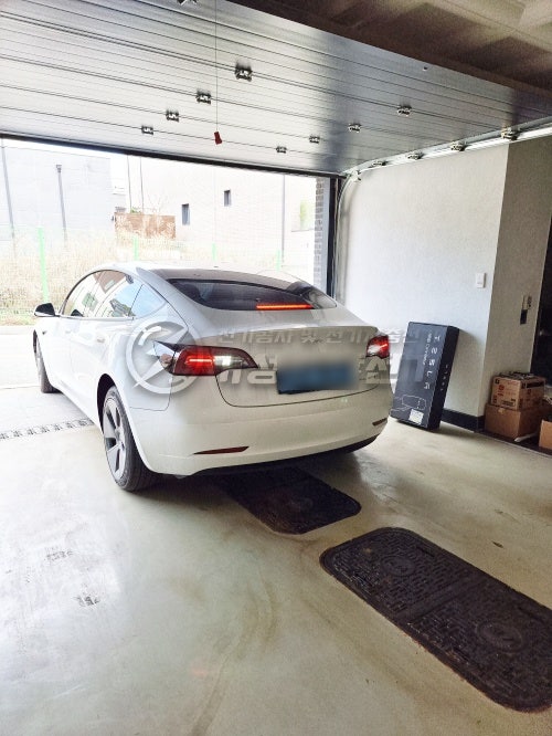 수원 타운하우스 테슬라 월커넥터 설치 공사 시공 사진 3