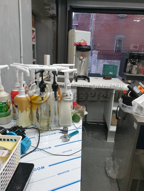 강남 배달전문점 선식변경 및 전기 증설 공사 시공 사진 2