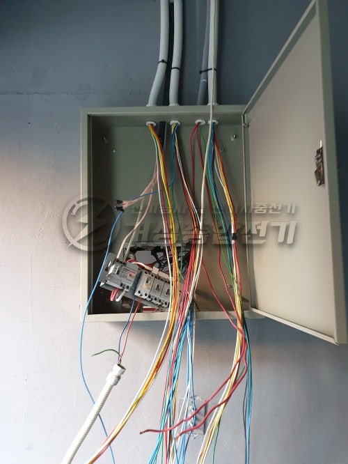 강남 배달전문점 선식변경 및 전기 증설 공사 시공 사진 3