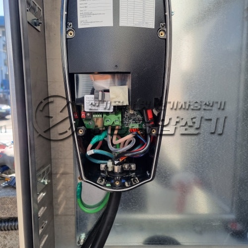 서울 종로구 빌딩 테슬라 월커넥터 설치 공사 시공 사진 14