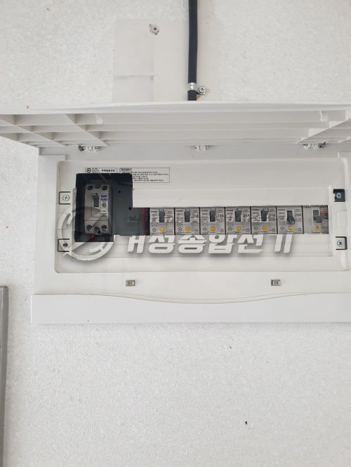 연남동 타투샵 선식변경 및 전기 증설 공사 시공 사진 10