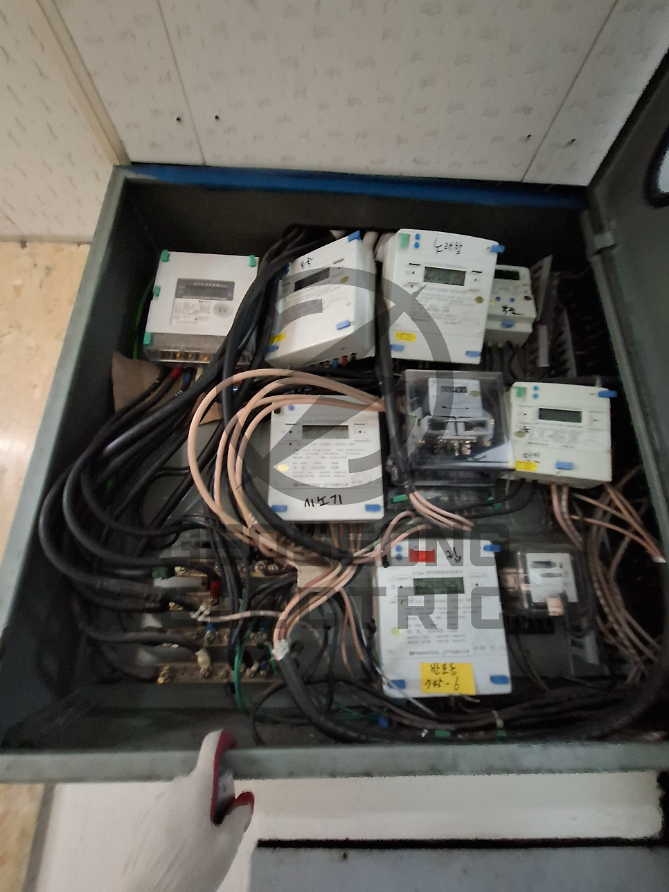 상가·공장 겨울철 긴급 전기 인입선 공사 시공 사진 21