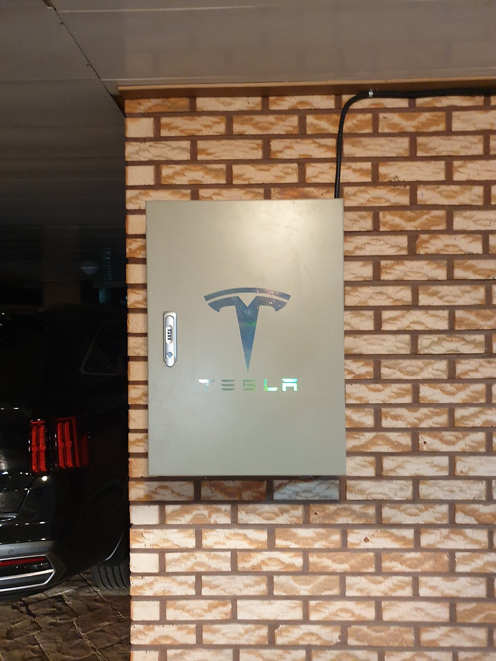 용인시 빌라 테슬라 월차저 설치 공사 시공 사진 9