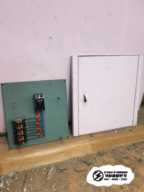 서초구 양재동 카페 단상 삼상 전기공사 시공 사진 6