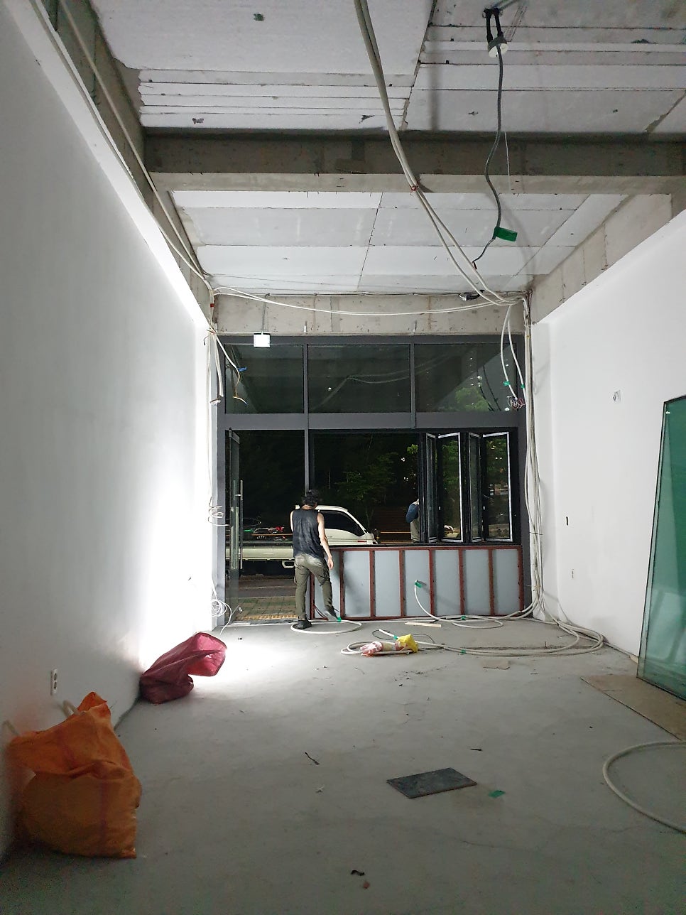 제천 수내닭꼬치 인테리어 전기 증설 공사 시공 사진 3