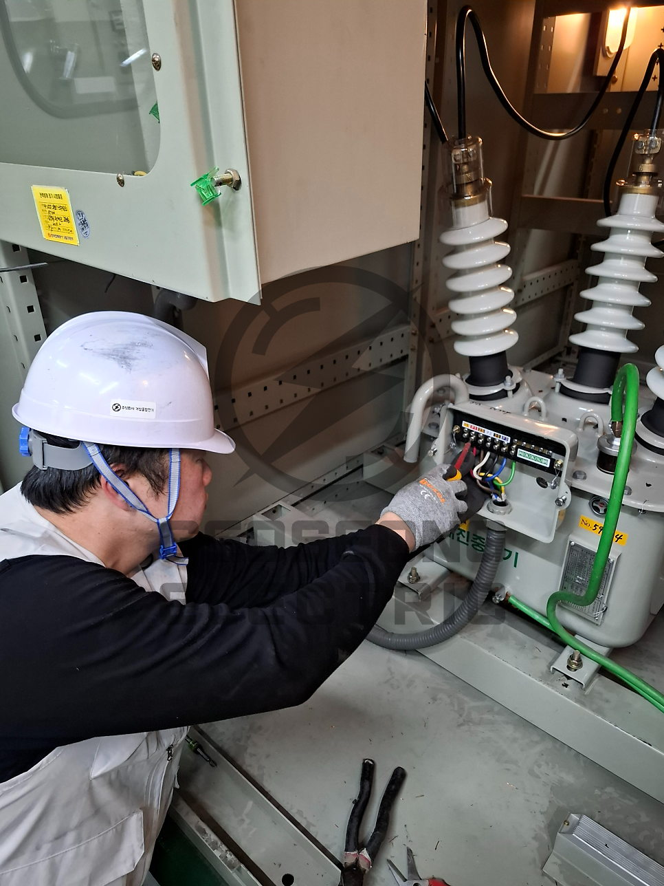 국방부 기숙사 MOF 계기용 변성기 교체 공사 시공 사진 18