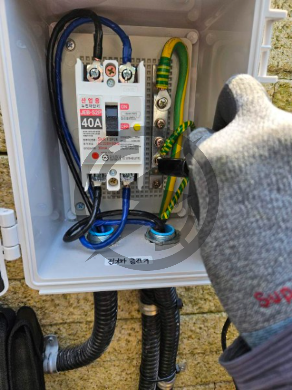 상가 냉난방기 전기 증설 승압 공사 시공 사진 10
