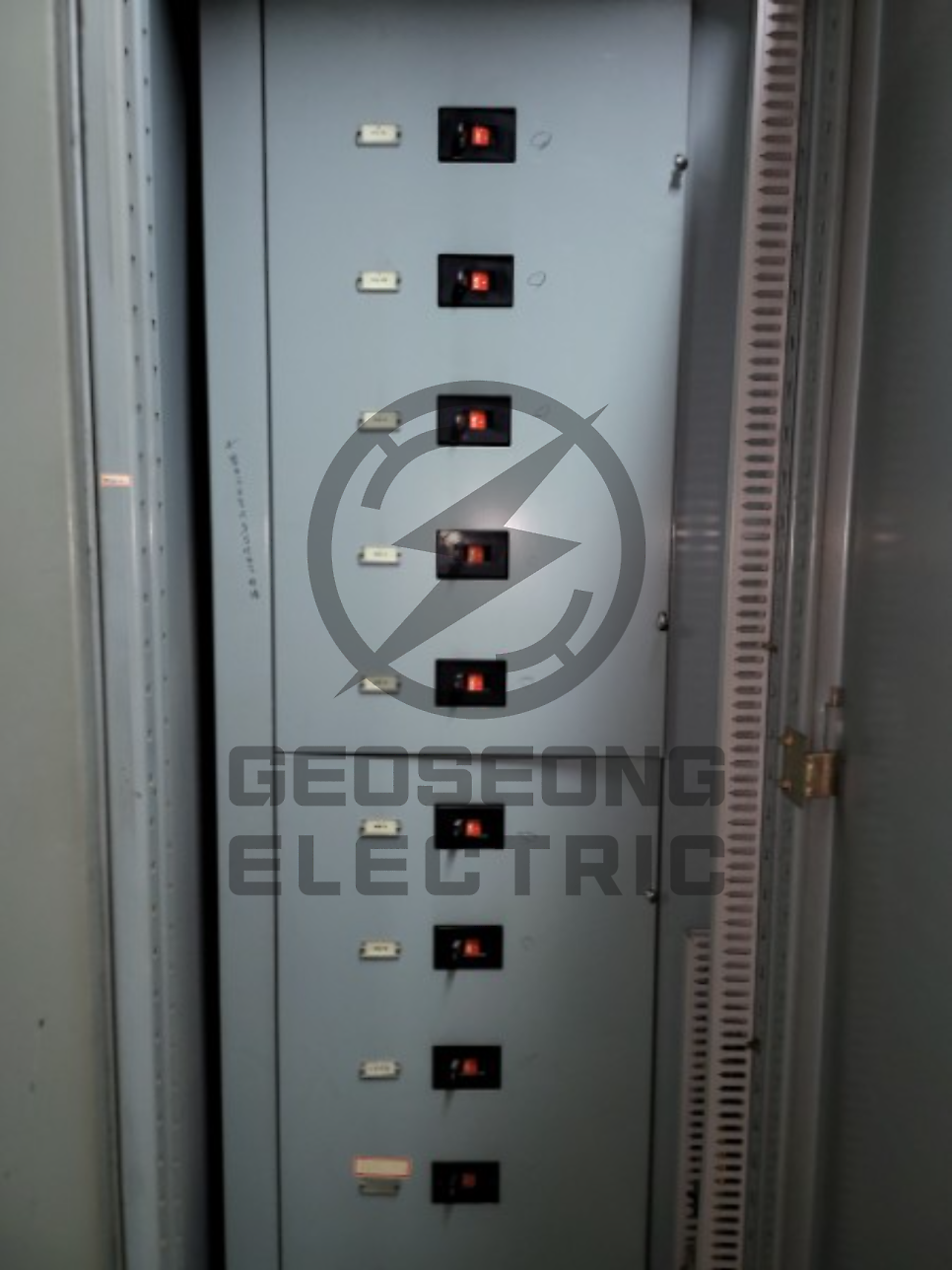 대형 상가 누전 탐사 및 절연저항 측정 공사 시공 사진 15