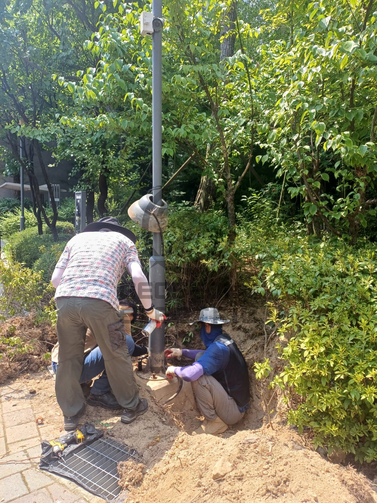 아파트·관공서 가로등 교체와 LED·스마트 조명 가이드 시공 사진 5