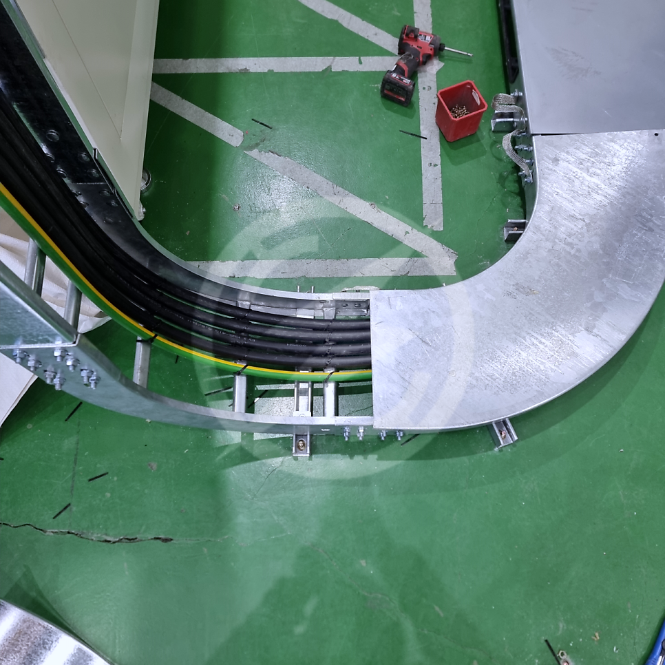 항온항습기 및 쿨링타워 전기공사 시공 사진 21