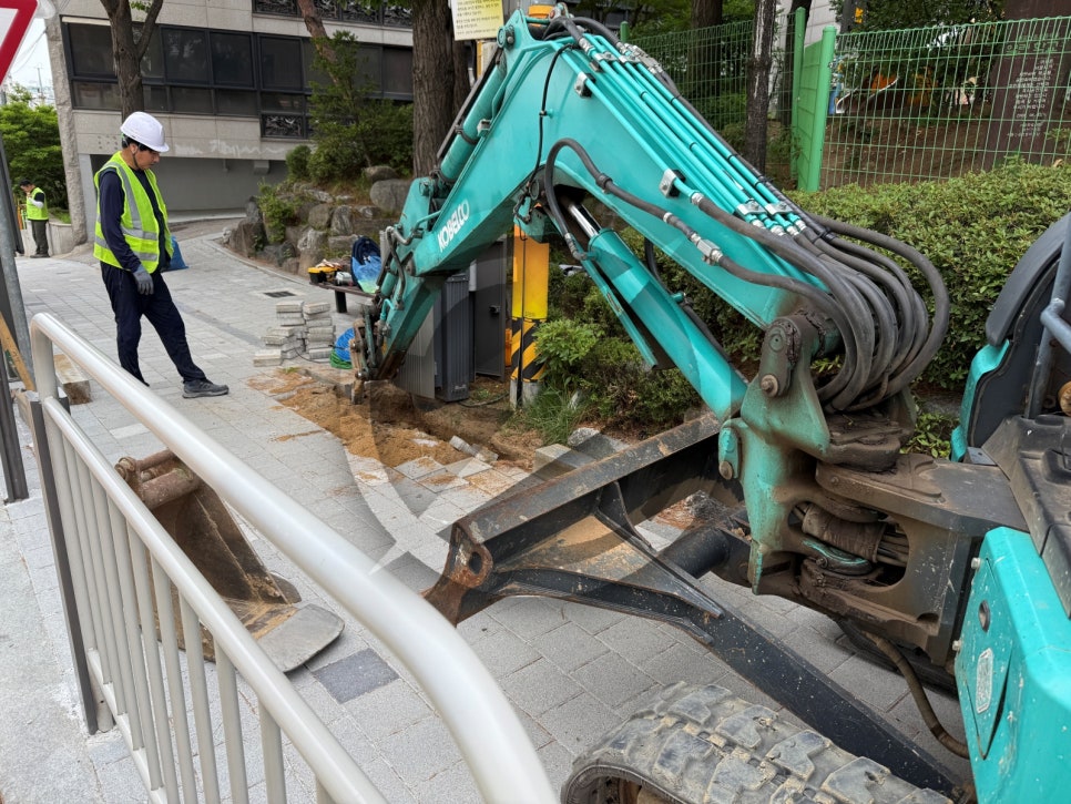 관공서 학교 병원 전기설비 정기점검 개선 공사 시공 사진 12