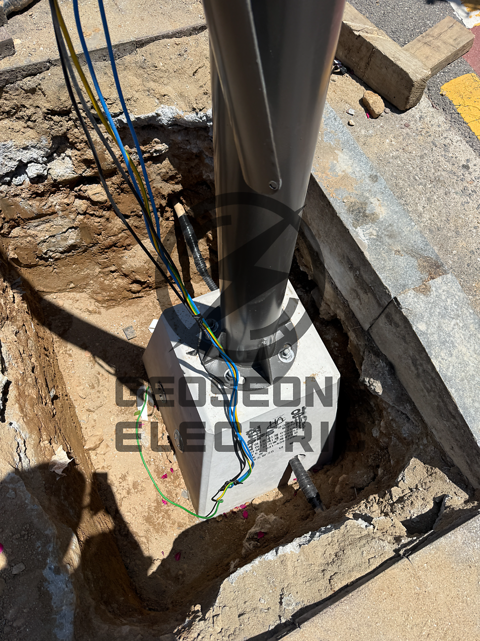 관공서 아파트 가로등 보안등 교체 공사 시공 사진 8