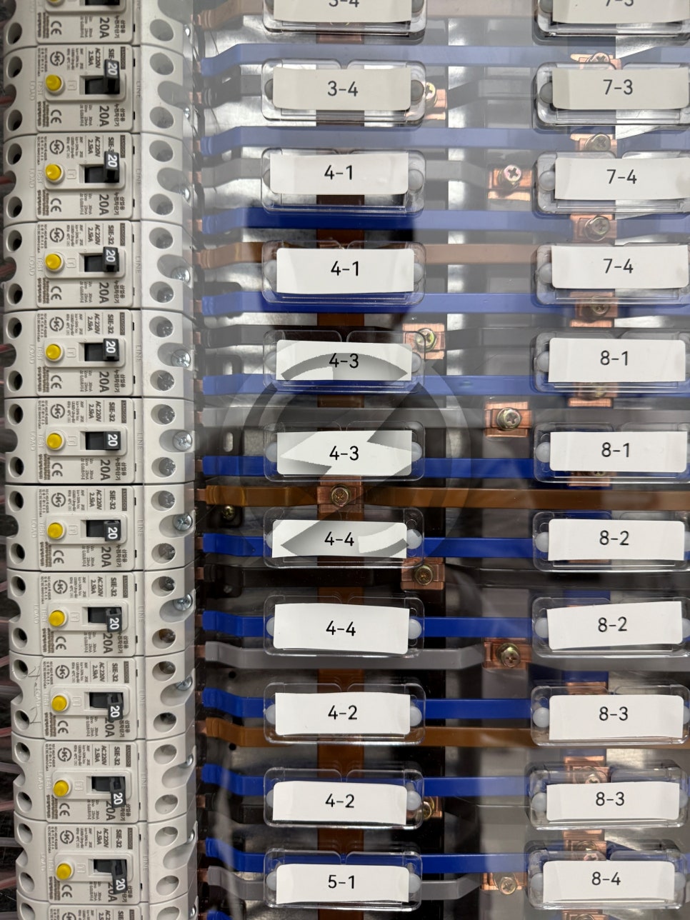 서버실 부스덕트 플러그인 박스 전기 시공 공사 시공 사진 13