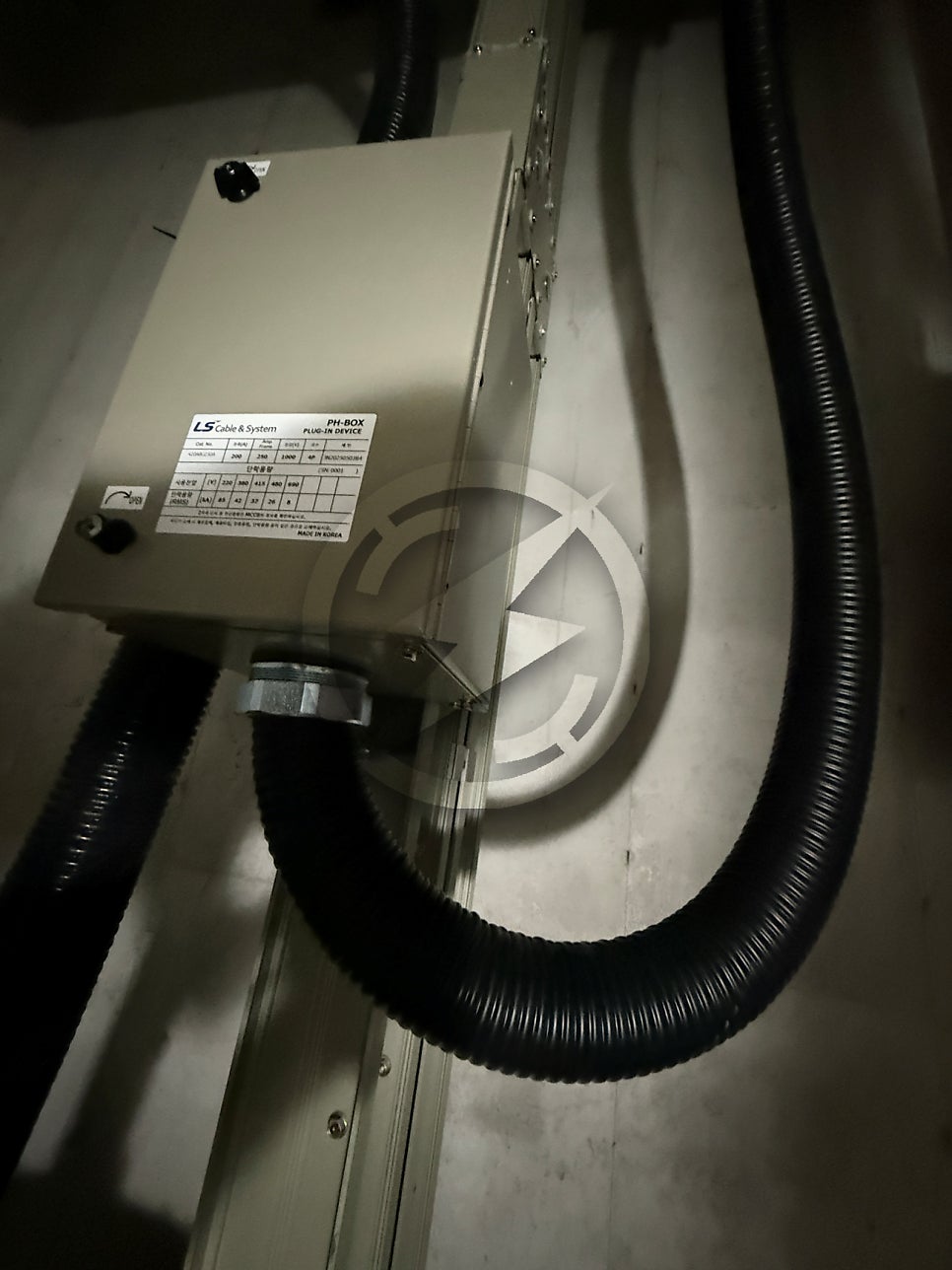 서버실 부스덕트 플러그인 박스 전기 시공 공사 시공 사진 5