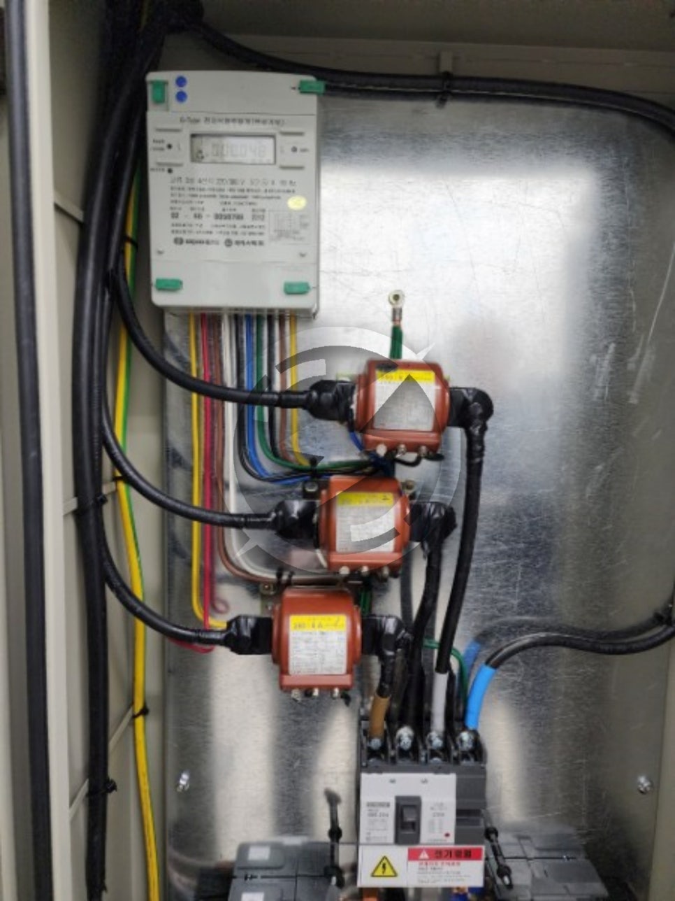 서버실 부스덕트 플러그인 박스 전기 시공 공사 시공 사진 6