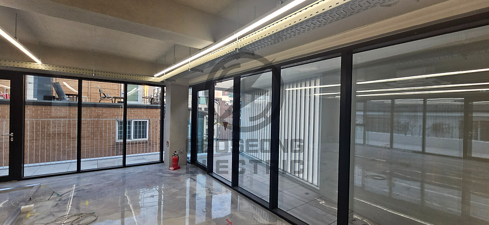 사무실 케이블 트레이 전기 인테리어 시공 사진 17