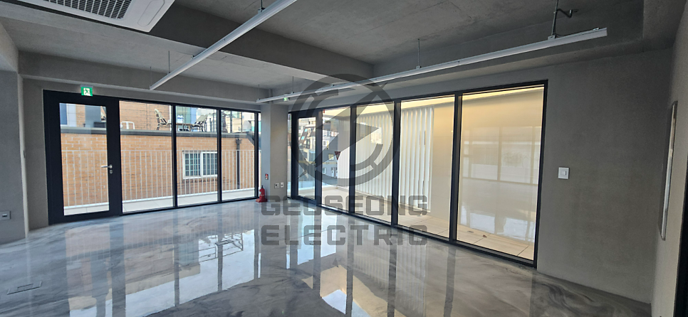 사무실 케이블 트레이 전기 인테리어 시공 사진 7