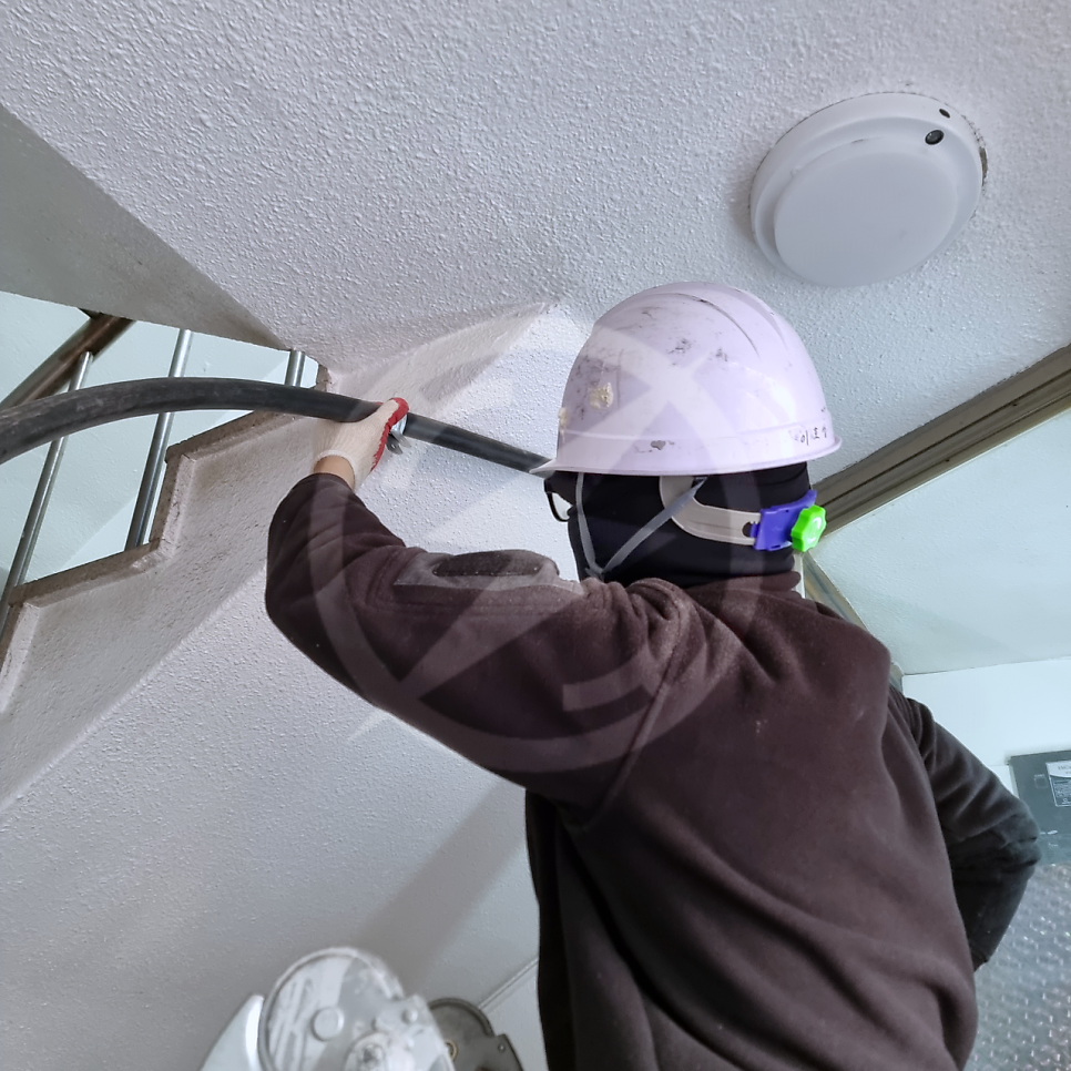 건물 전기 인입선 교체 공사 시공 사진 11