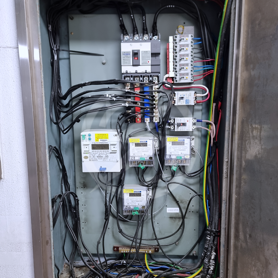 건물 전기 인입선 교체 공사 시공 사진 15