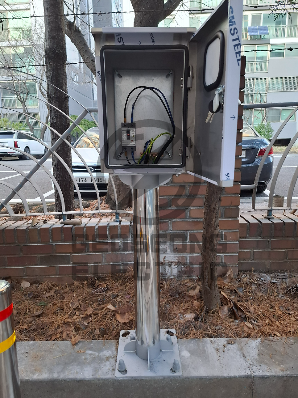 고등학교 완속 전기차 충전기 설치 공사 시공 사진 20