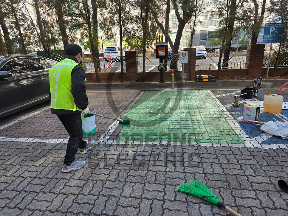 고등학교 완속 전기차 충전기 설치 공사 시공 사진 21