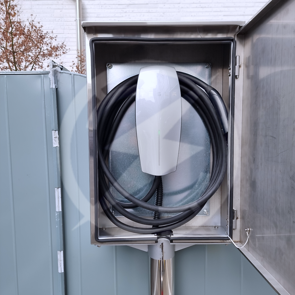 테슬라 월커넥터 EV충전기 설치 공사 시공 사진 10